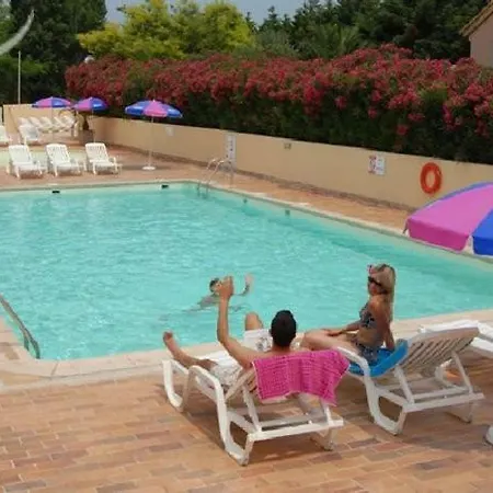 Dream Holidays *
